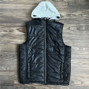 American Rag Men’s Puffer Vest Removable Hood